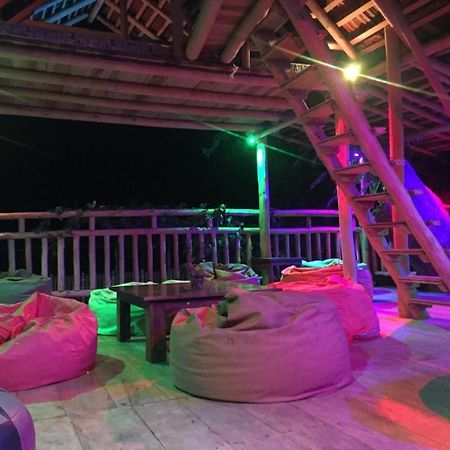 Tiki Bar Hostel 엘라 외부 사진