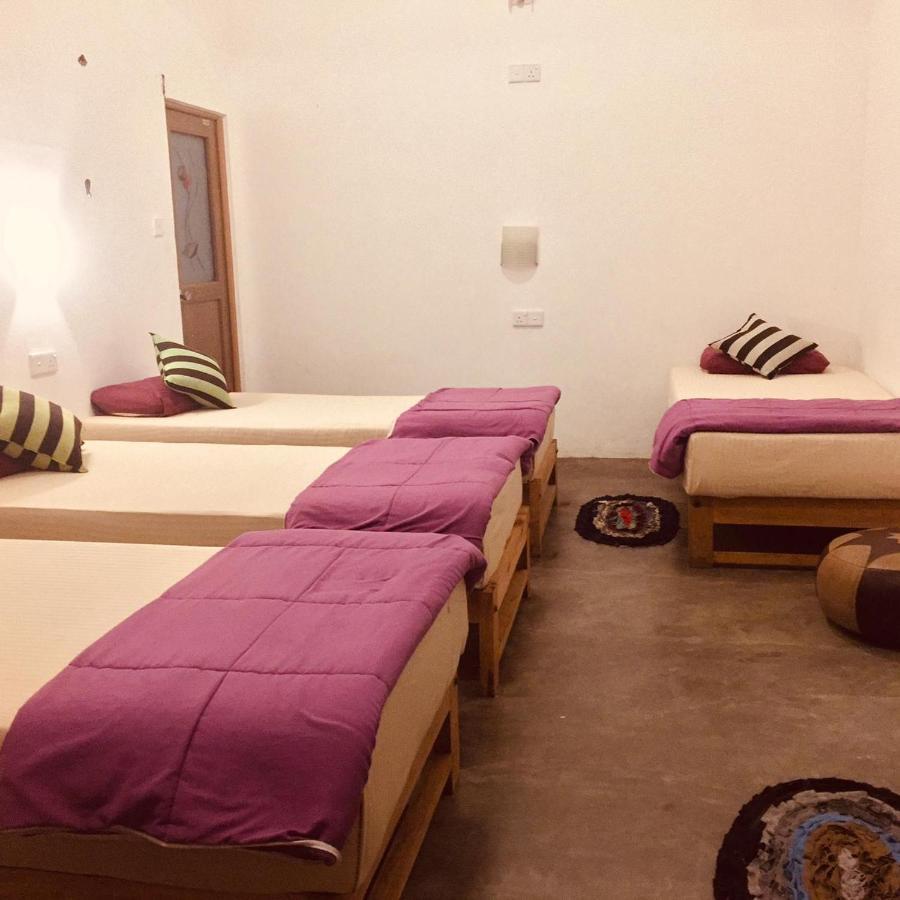 Tiki Bar Hostel 엘라 외부 사진