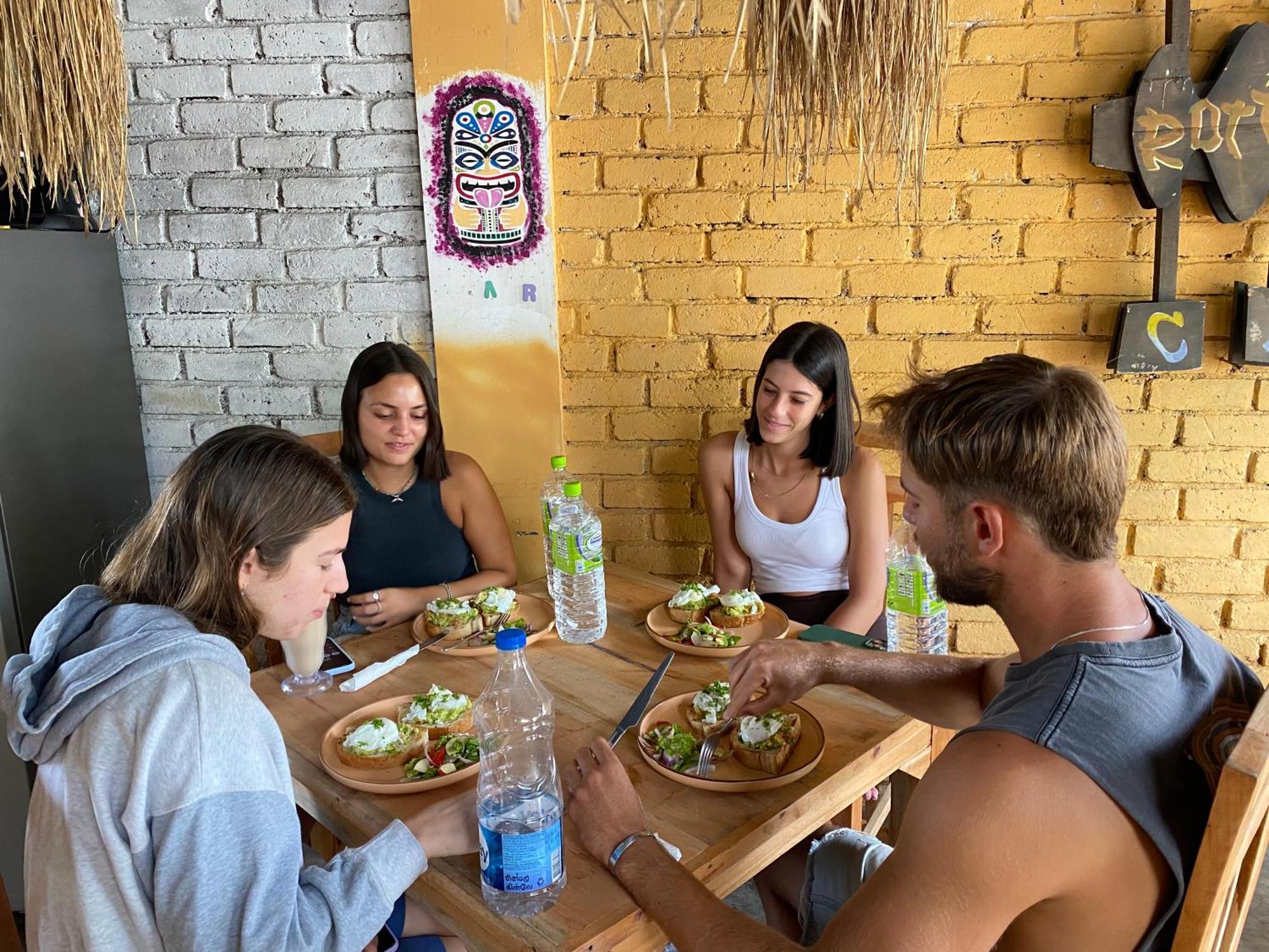Tiki Bar Hostel 엘라 외부 사진
