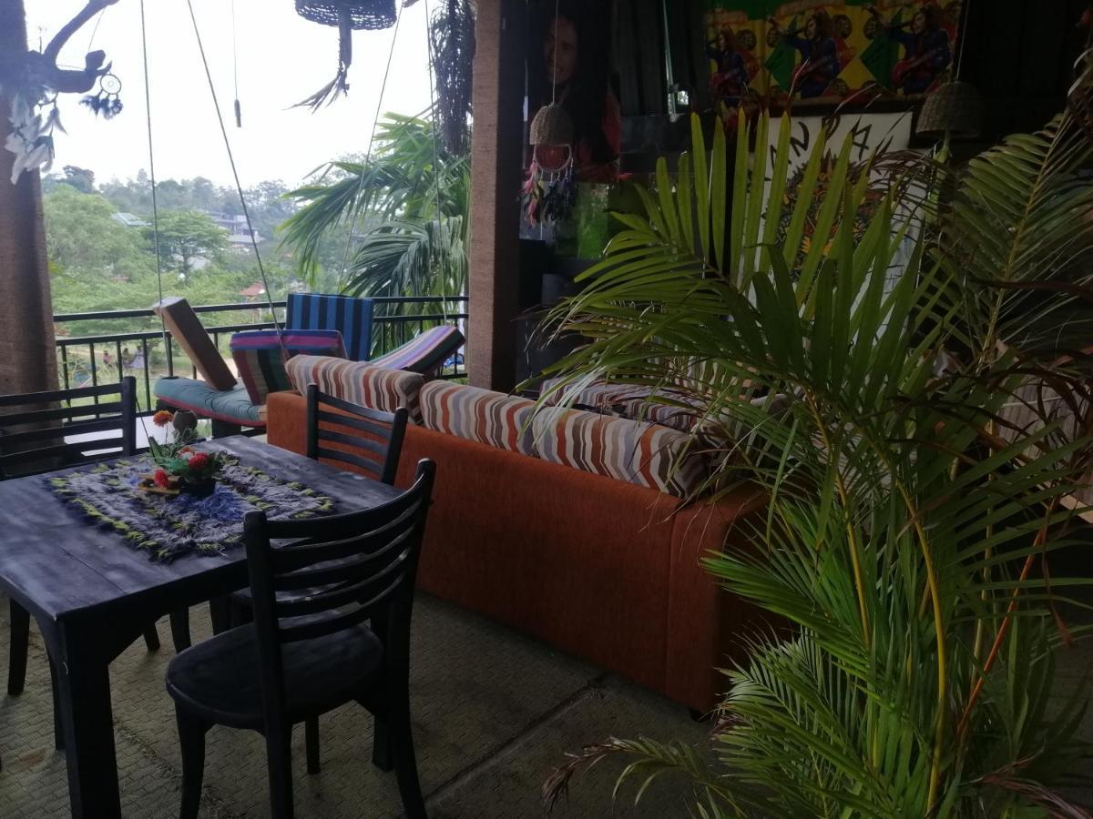 Tiki Bar Hostel 엘라 외부 사진