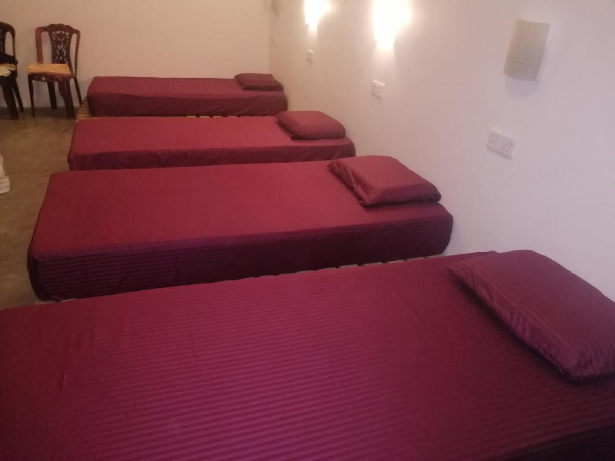 Tiki Bar Hostel 엘라 외부 사진