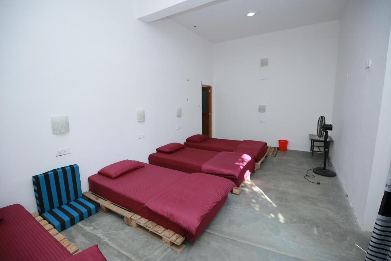 Tiki Bar Hostel 엘라 외부 사진
