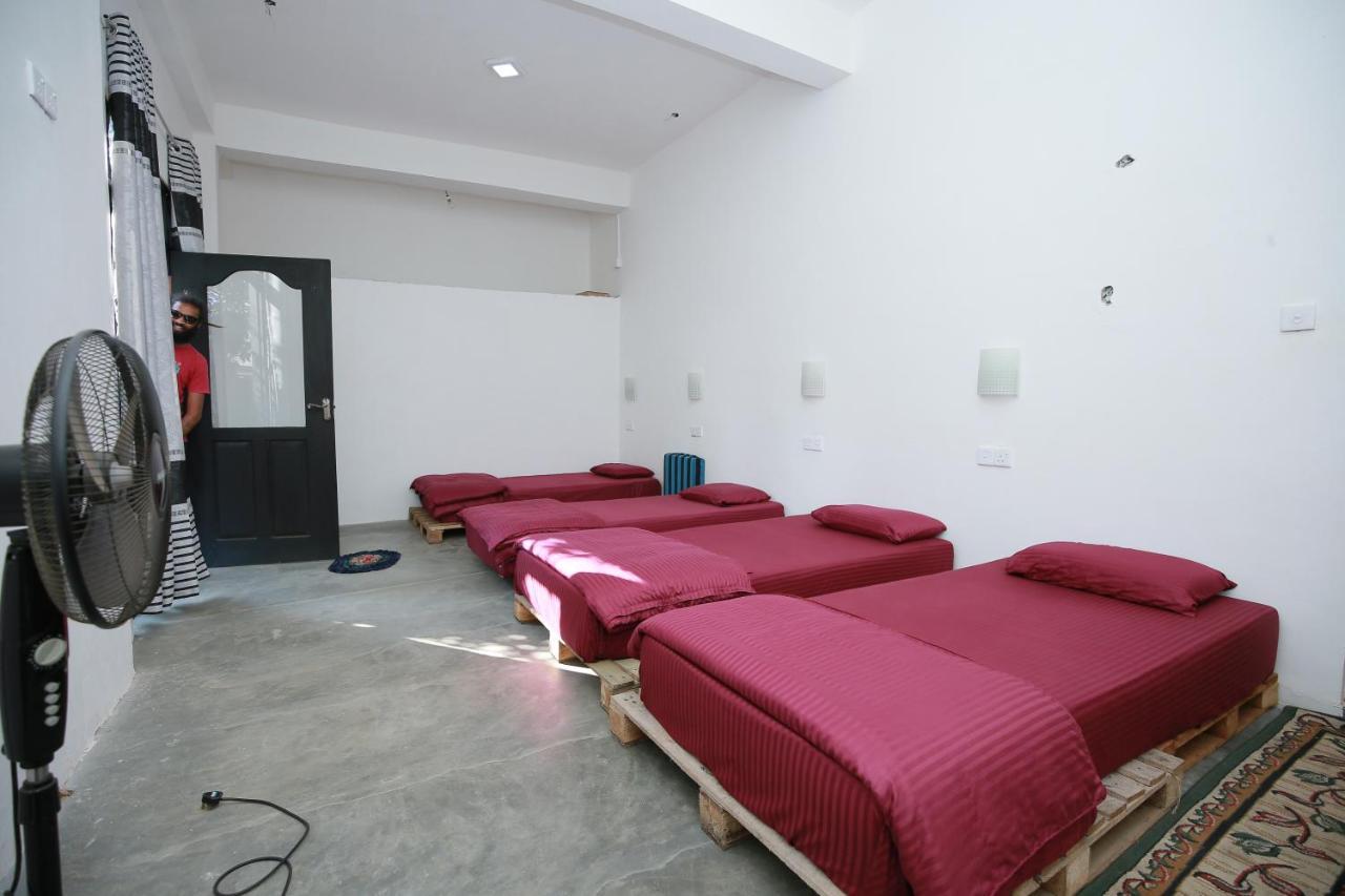 Tiki Bar Hostel 엘라 외부 사진
